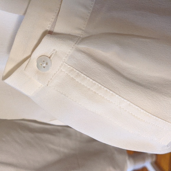 Everlane Silk Ivory Cream Top - Picture 8 of 8